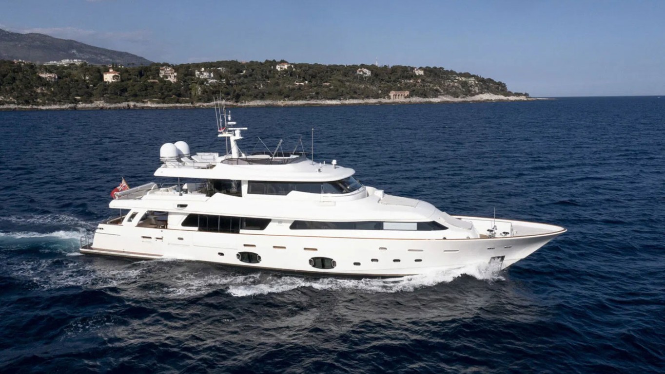 2013 Custom Line Navetta 33, Used Custom Line Navetta 33 Yacht For Sale, navetta 33 crescendo for sale, Custom Line 33 for sal, Custom Line Navetta 33, Ferretti, Ferretti Custom Line Navetta 33 for sale, Ferretti yachts, navetta for sale, navetta 33 yachts, buy Navetta 33, 2013 Navetta 33 yacht, Ferretti turkey, Ferretti yacht sales, navetta 33 crescendo, perfomax, perfomax marine, Navetta 33 for sale, 2013 Navetta 33 for sale, yacht brokerage, yacht sales, turkey broker, turkey brokerage, preowned ferretti